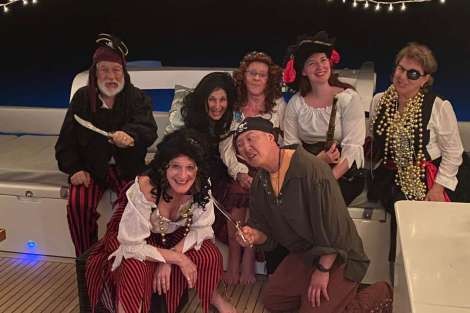 Review img # 71 of the yacht FOXY LADY