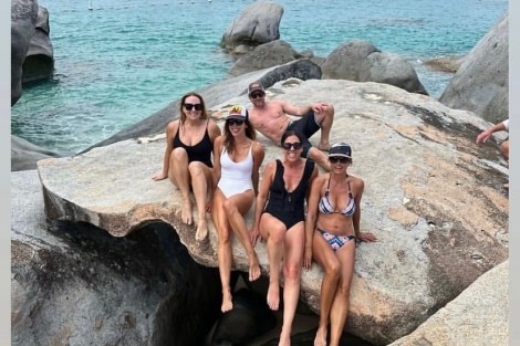 Review img # 23 of the yacht FOXY LADY